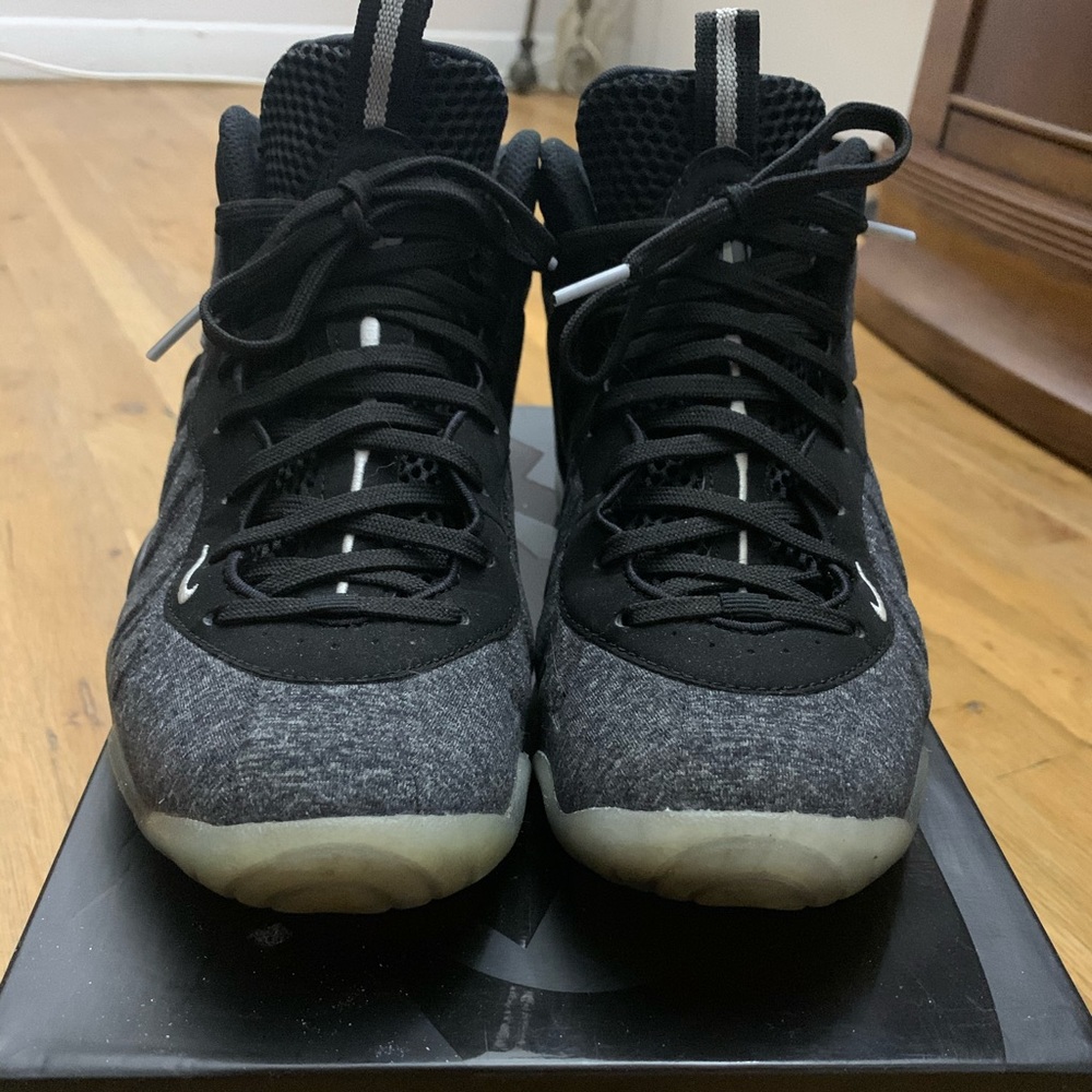 Nike Foamposite - Youth size 5